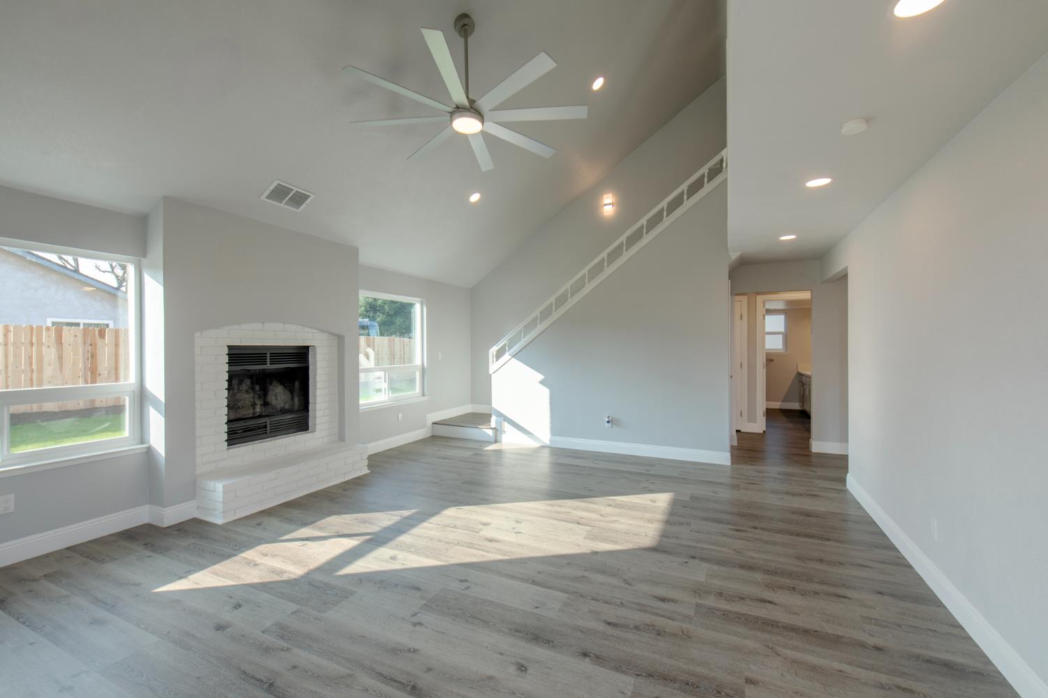 MLS #642316 image #4