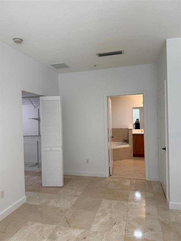 MLS #F10511063 image #5