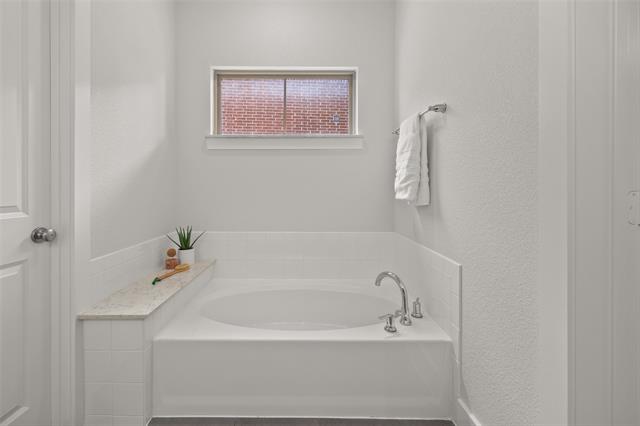 MLS #20957439 image #16