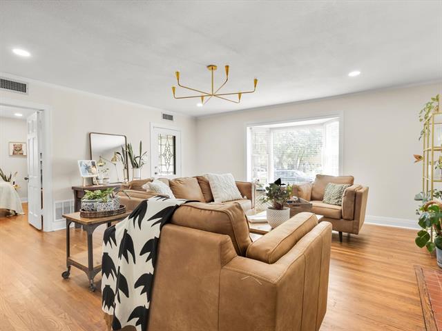 MLS #21004855 image #1