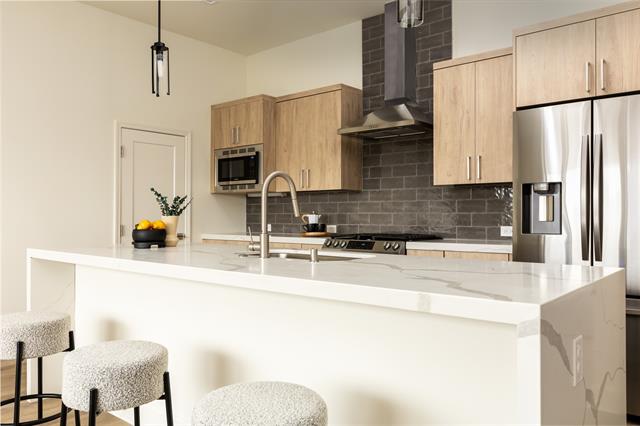 MLS #21081590 image #0