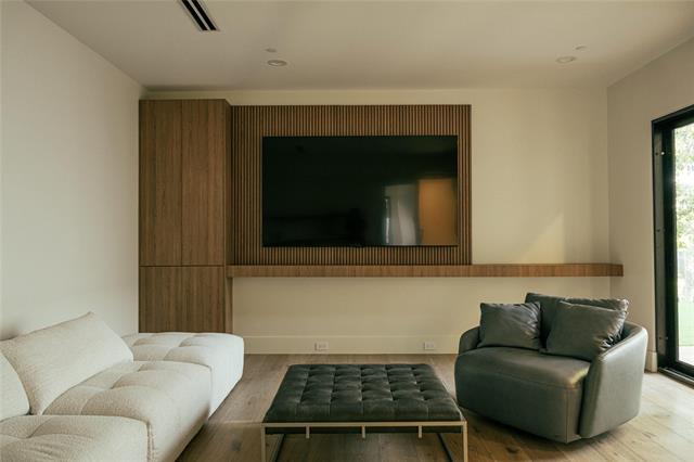 MLS #21105596 image #12