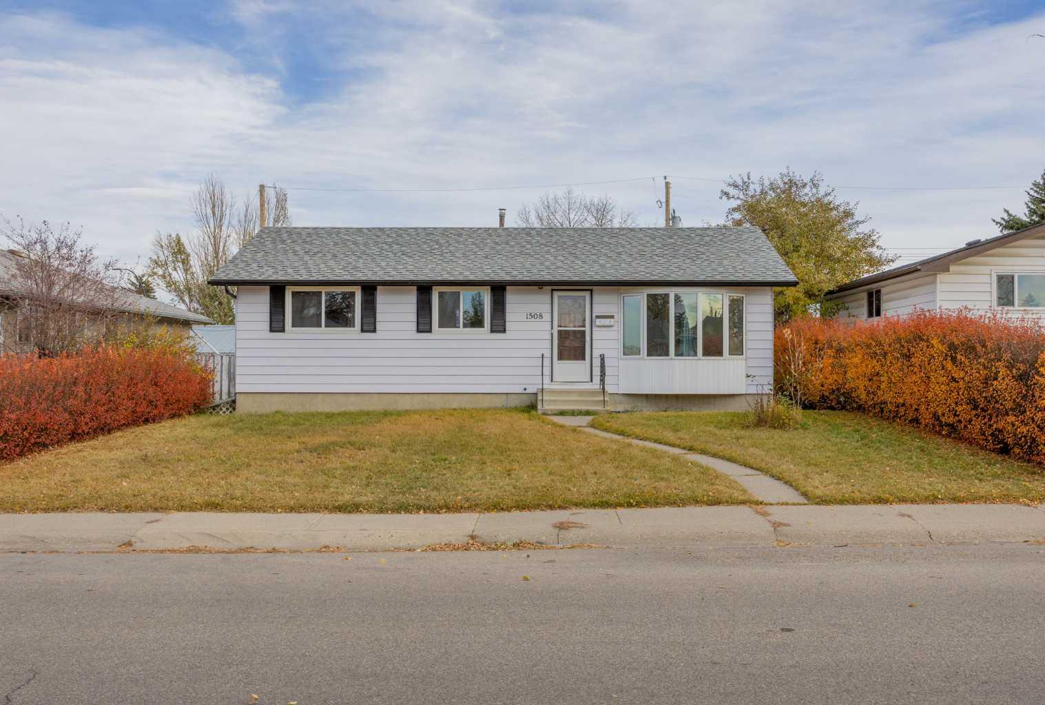 1508 49 Street SE Calgary AB T2A 1S1 MLS #A2264381 MLS #A2264381 image #0