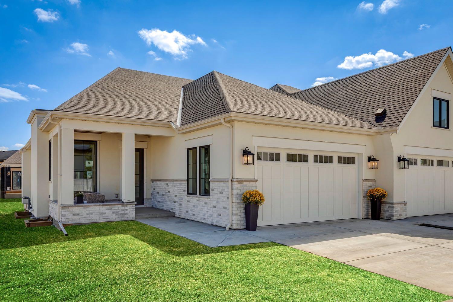 201, 88 Waterfront Mews SW Calgary AB T2P 1K7 MLS #A2205255 broker reciprocity