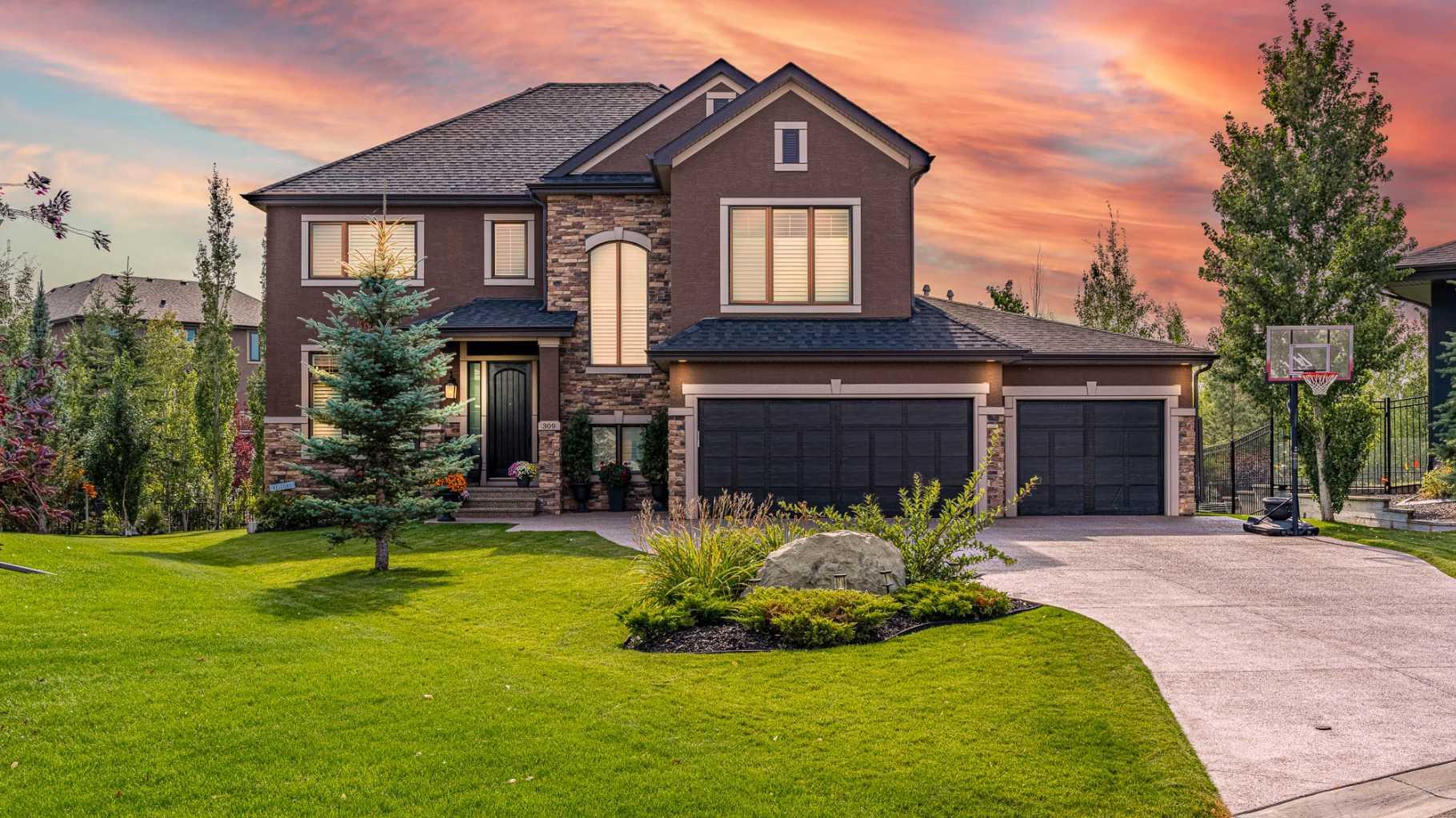 931 Shawnee Drive SW Calgary AB T2Y 2G8 MLS #A2245149 broker reciprocity