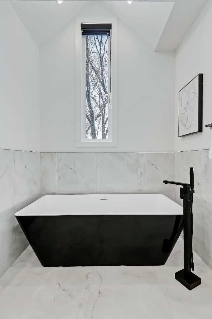 MLS #A2273592 image #23