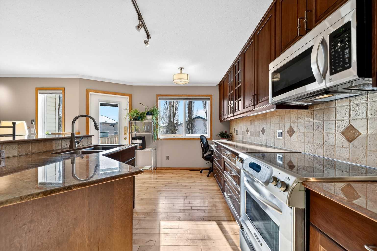 MLS #A2280592 image #2