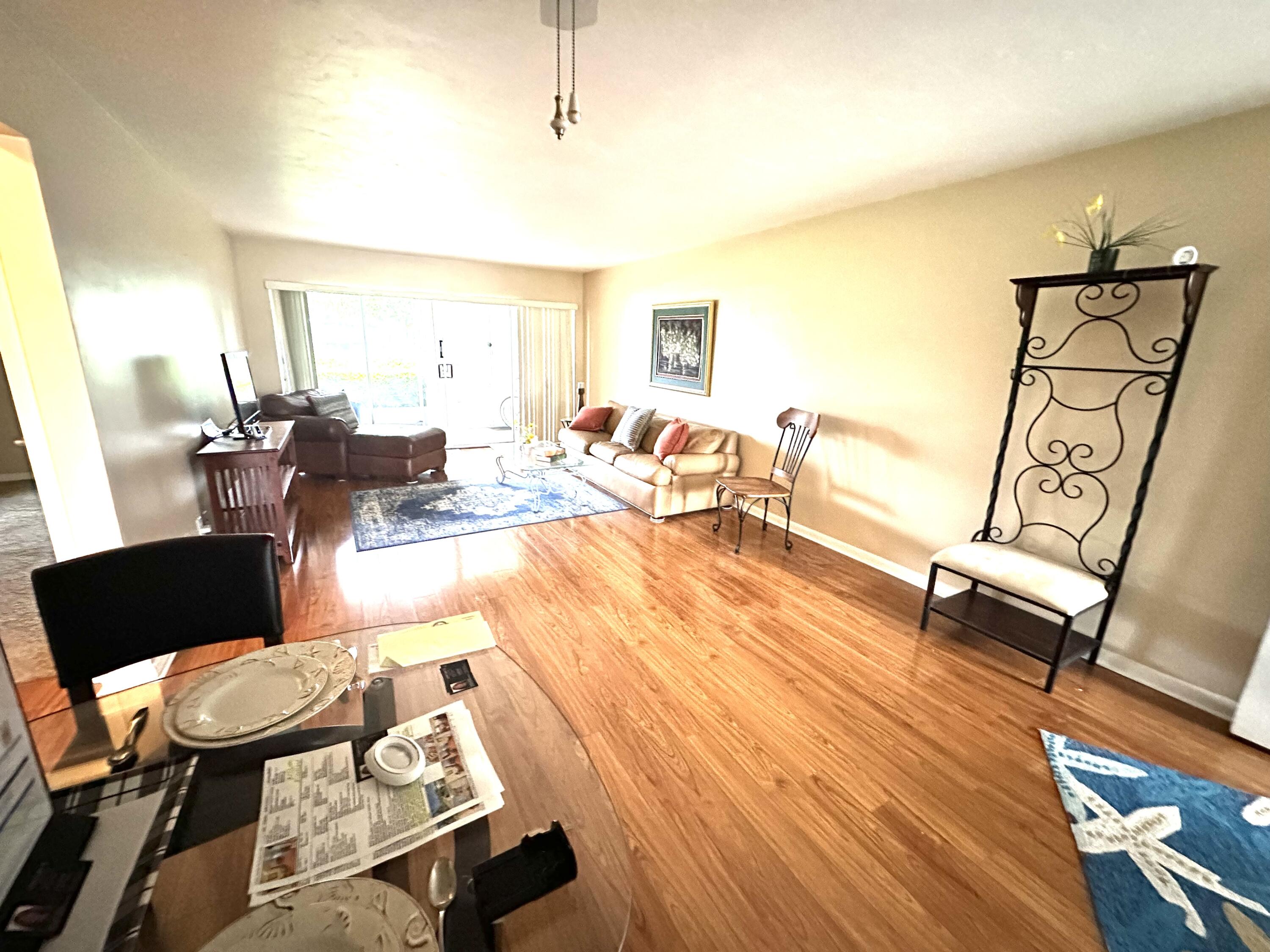 MLS #RX-11035017 img 0