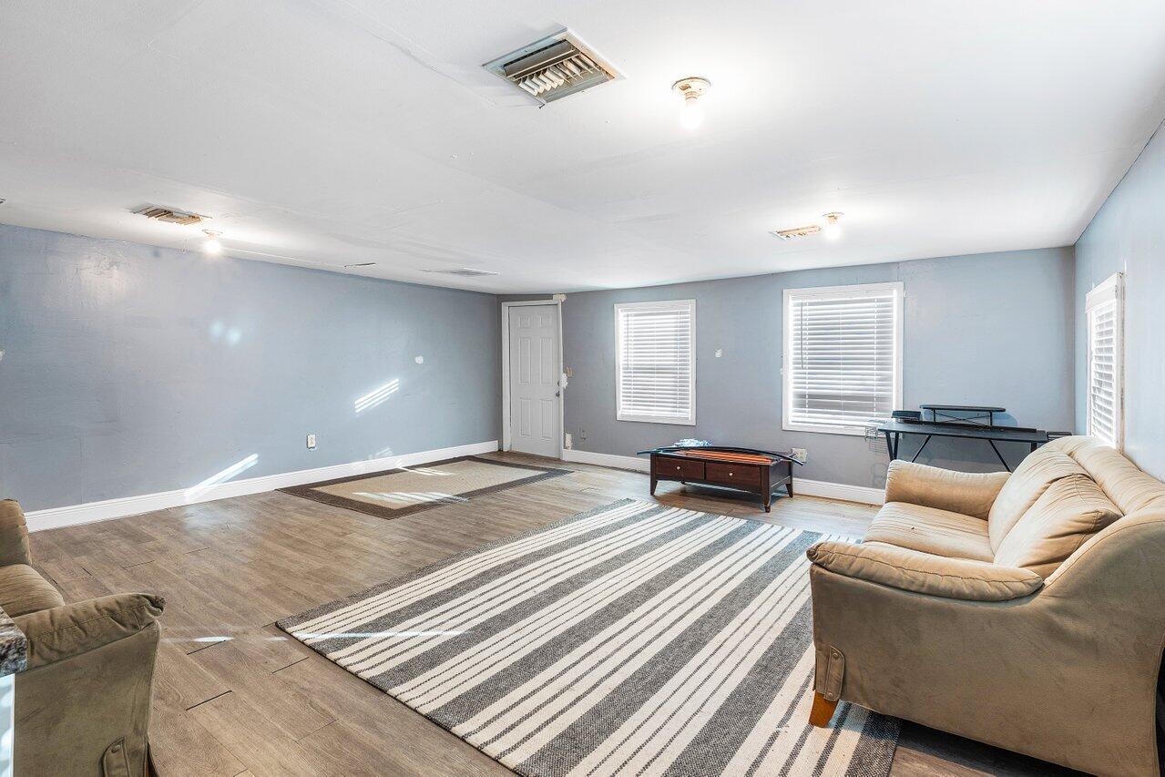 MLS #RX-11036280 image #4