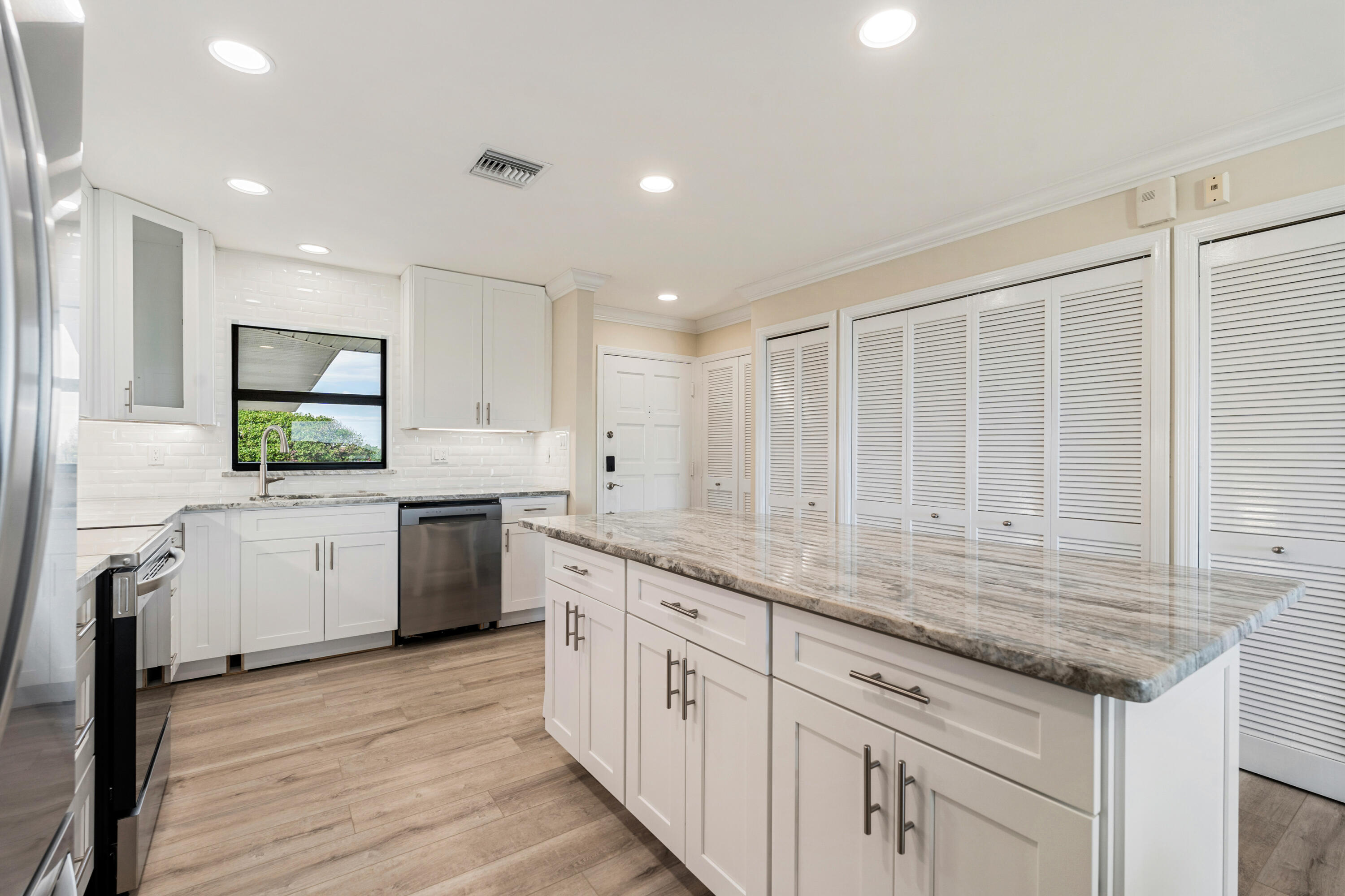 MLS #RX-11046603 image #9