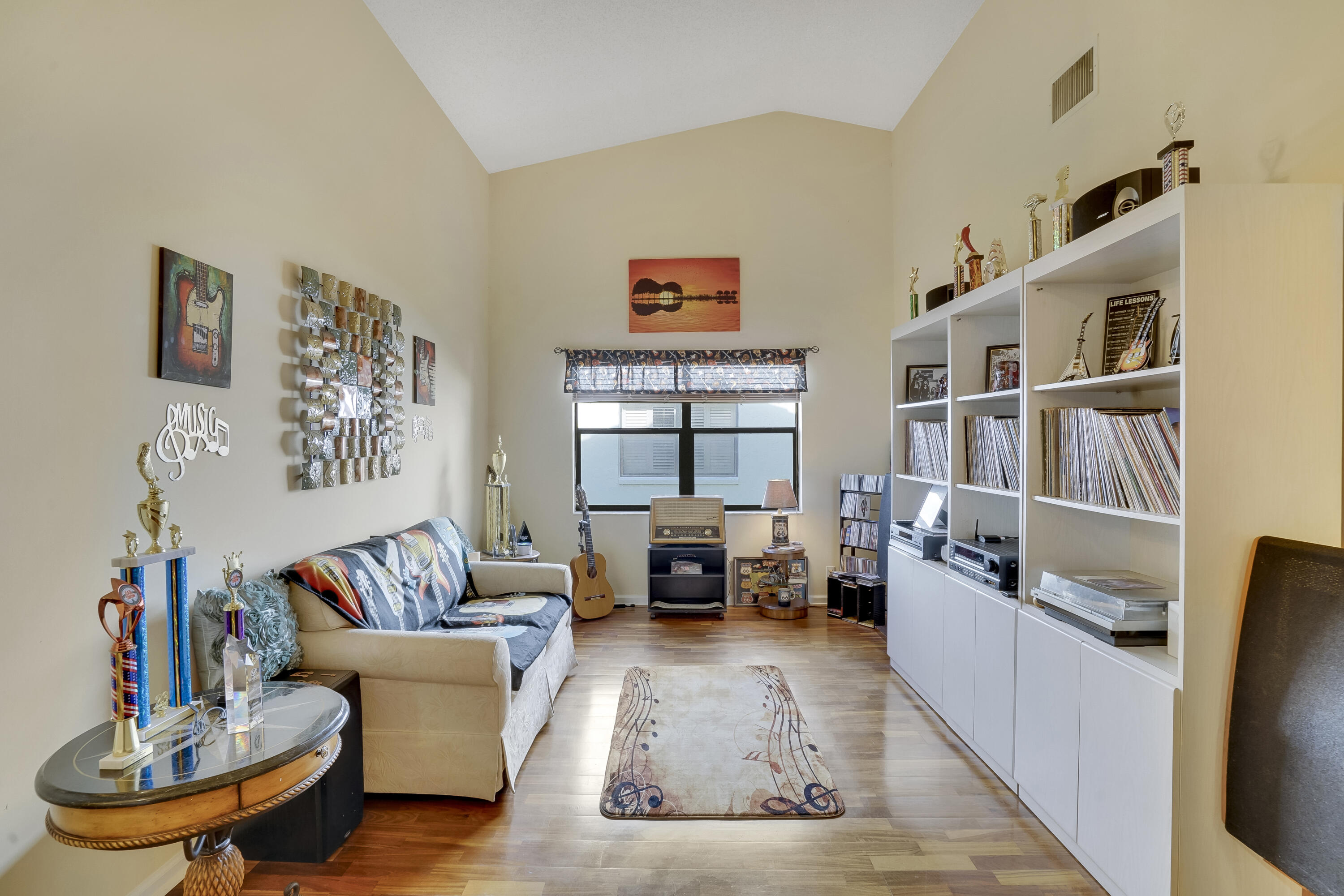 MLS #RX-11053737 image #11