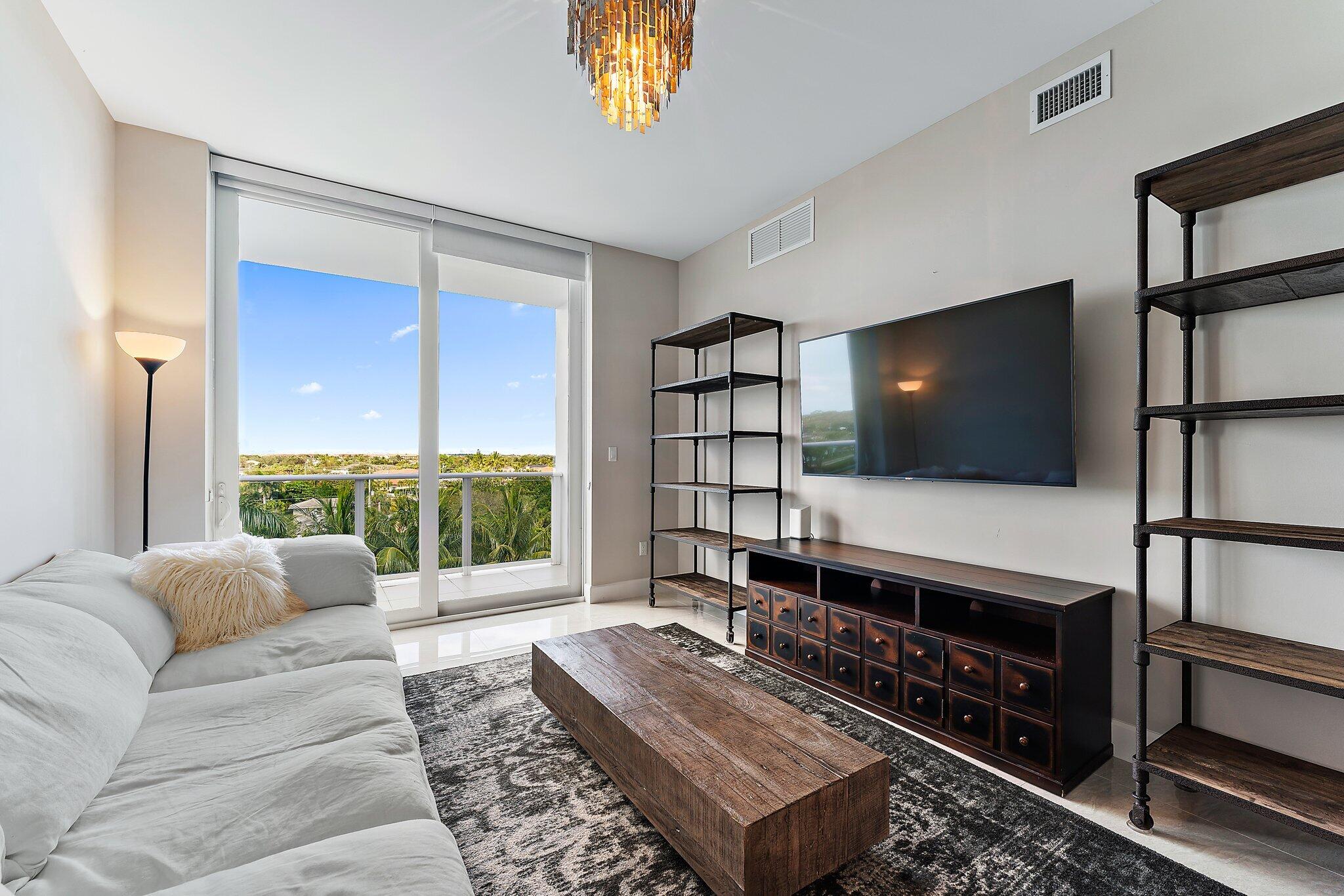 MLS #RX-10537268 image #8