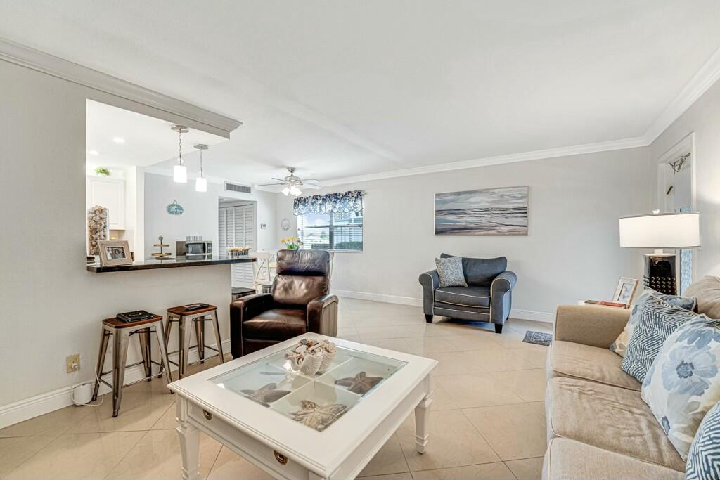 MLS #RX-11064293 image #2