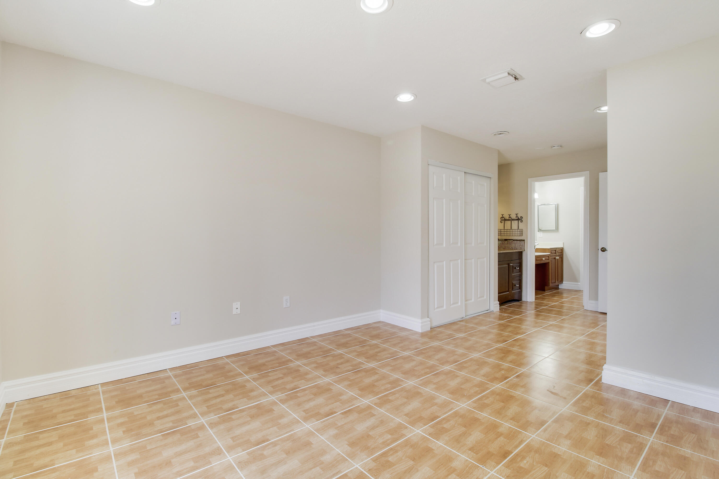 MLS #RX-11068583 image #68