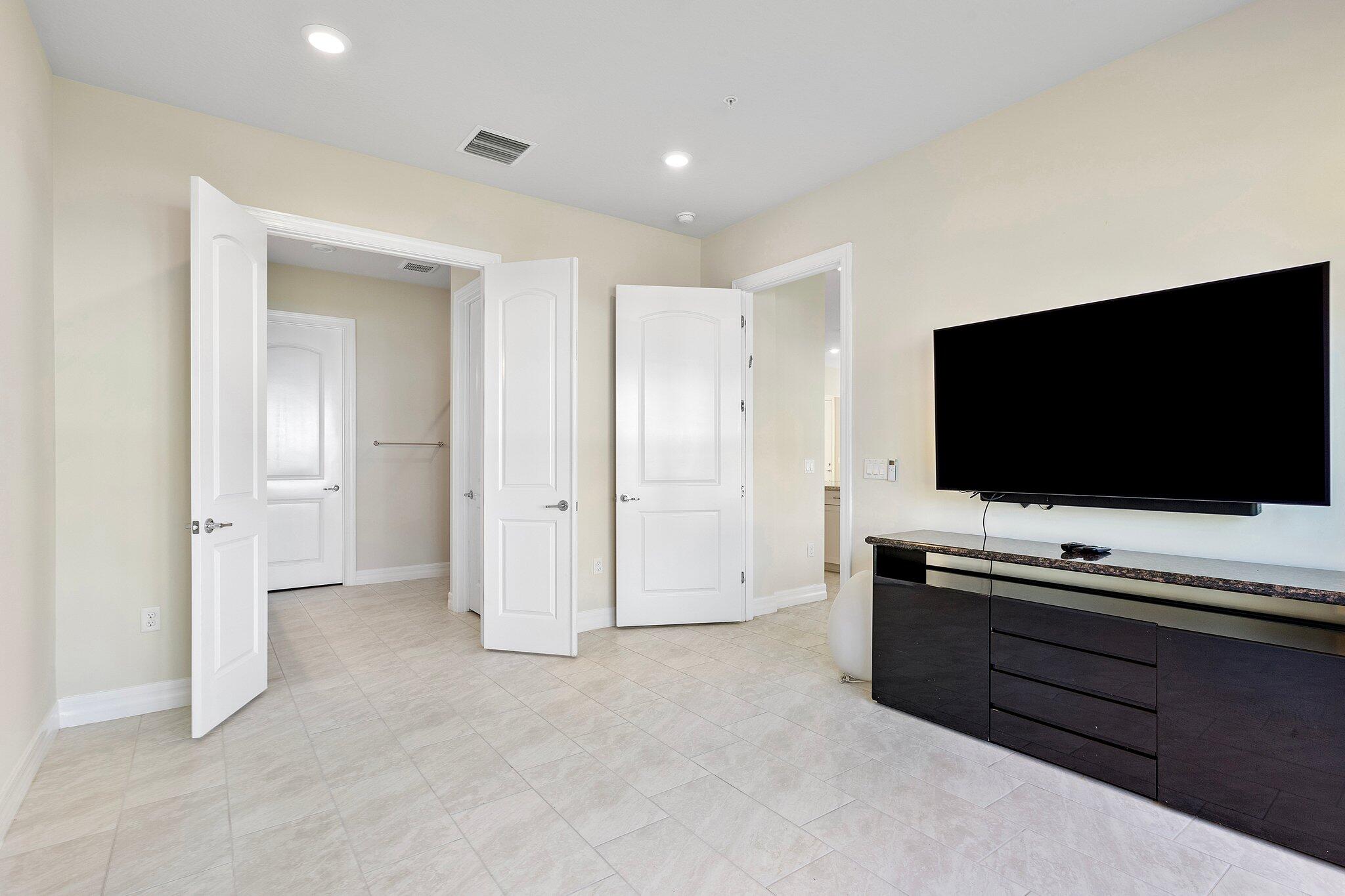 MLS #RX-11069878 image #16