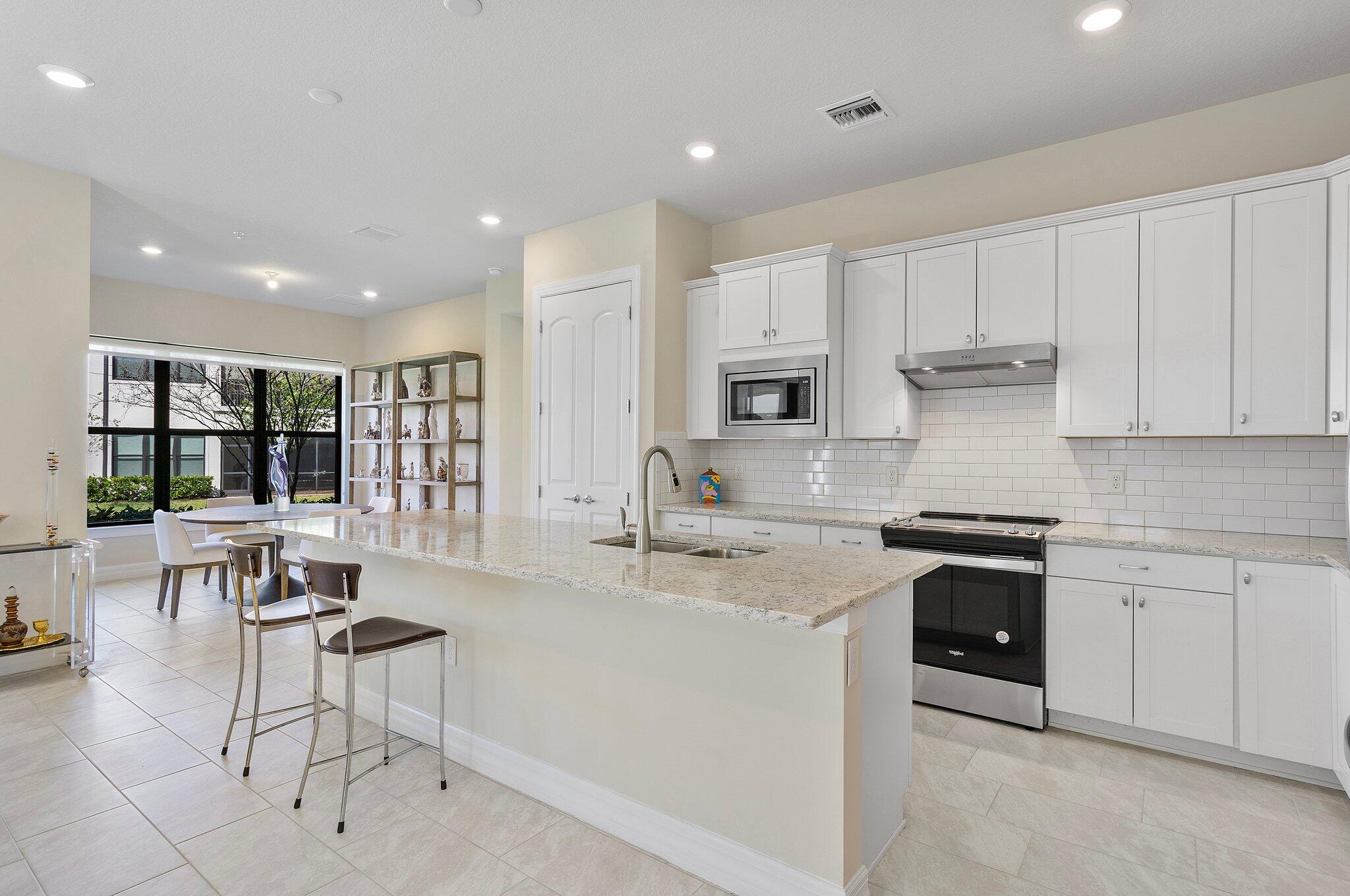 MLS #RX-11069878 image #6