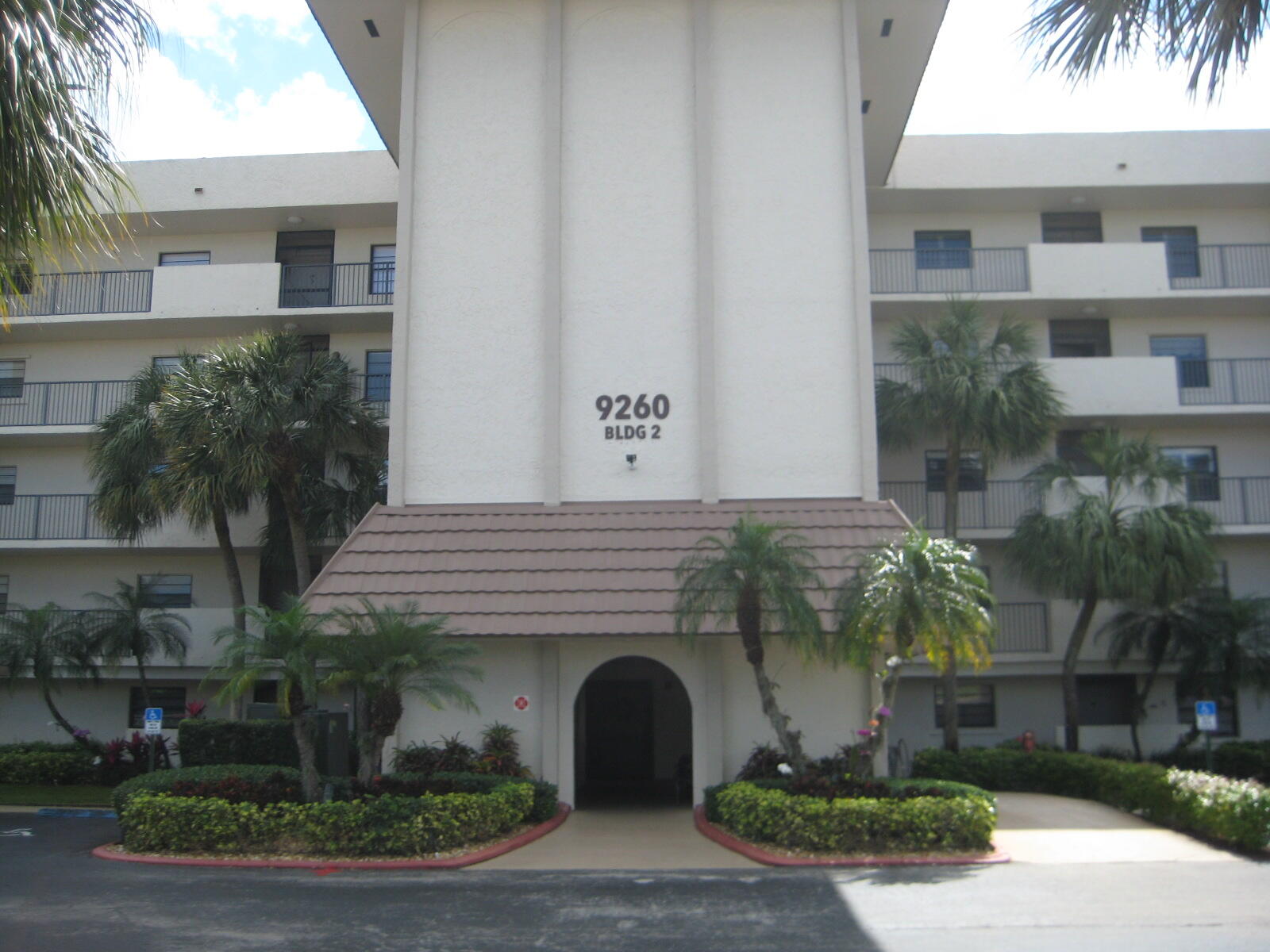 MLS #RX-11070008 img 0