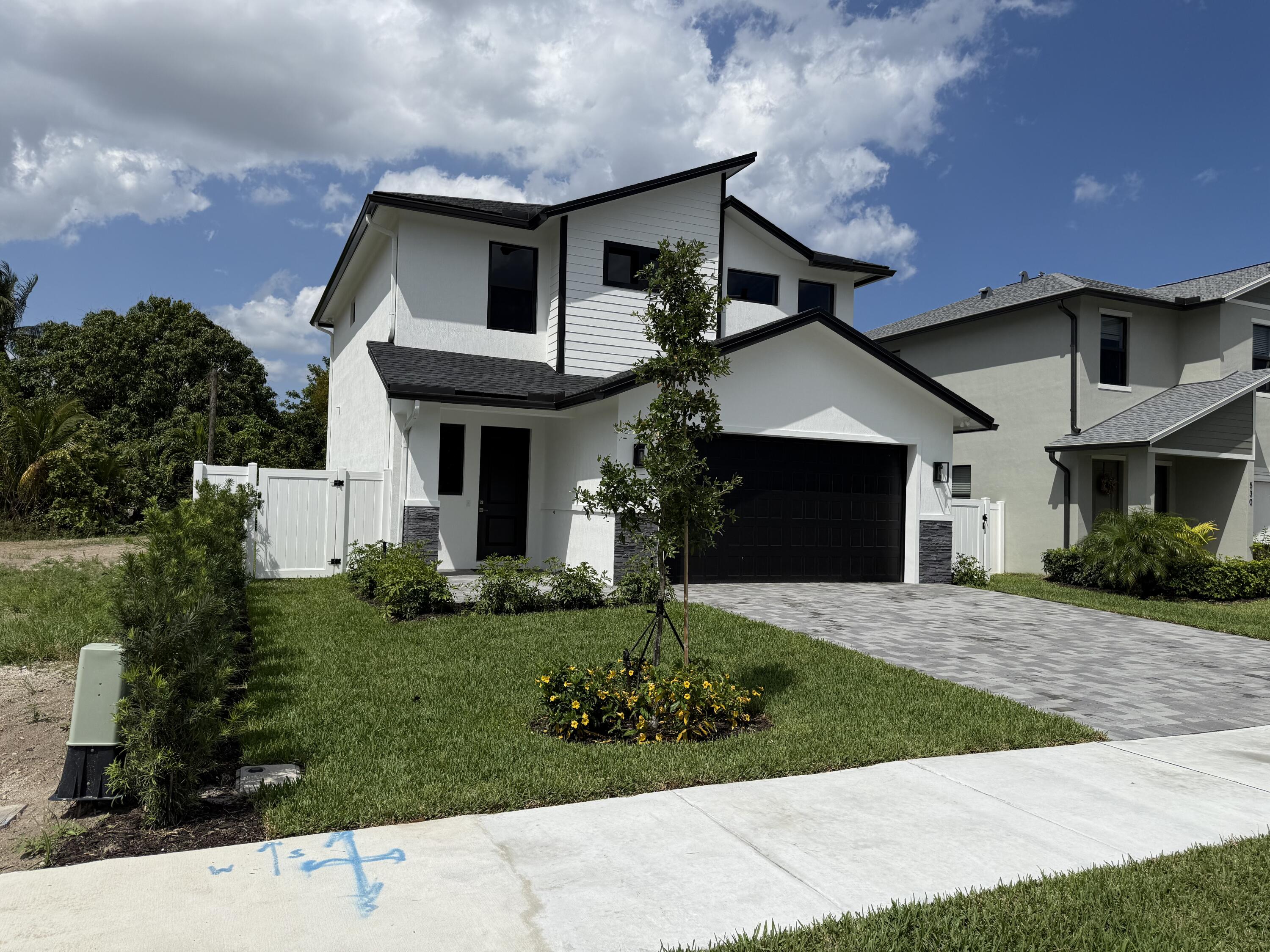 MLS #RX-11070055 img 0