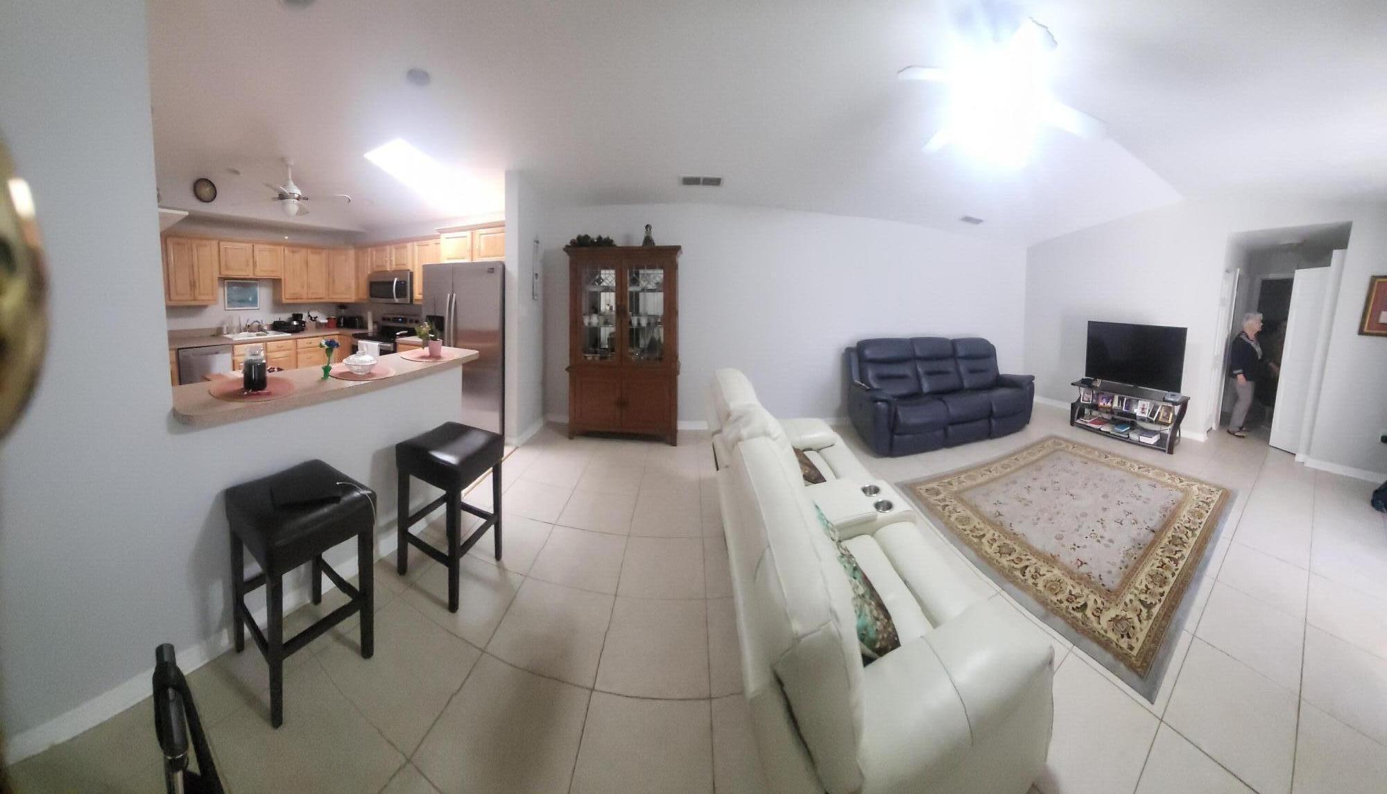 MLS #RX-11070665 img 0