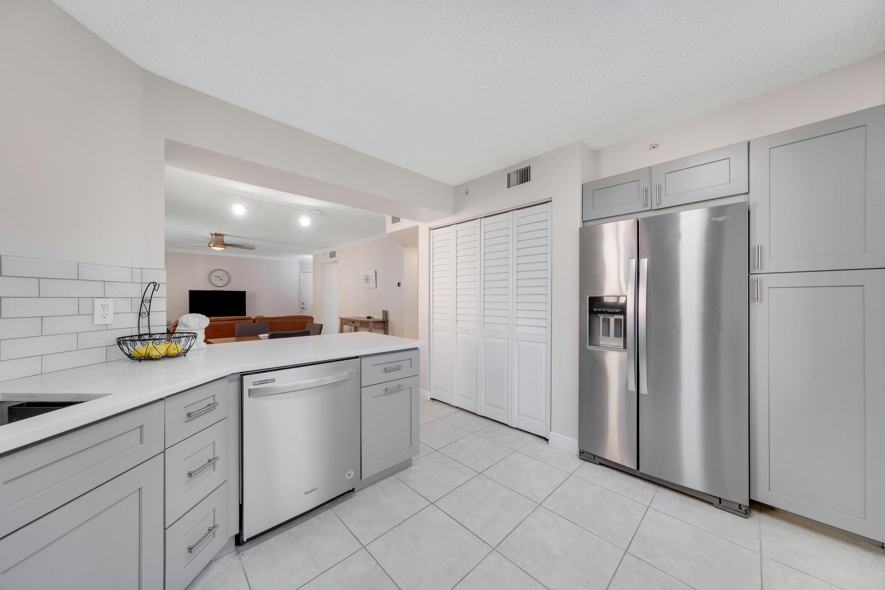 MLS #RX-11072772 image #8