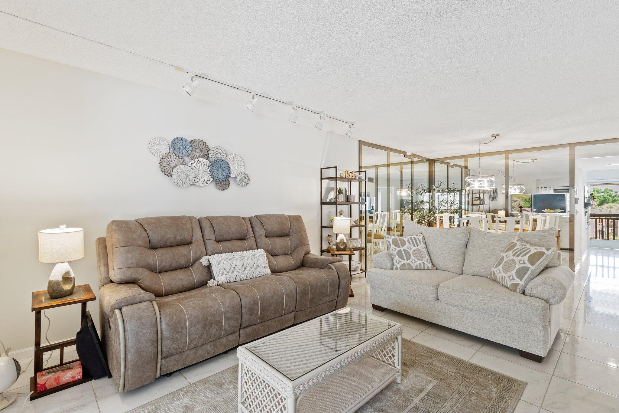 MLS #RX-11078453 image #11