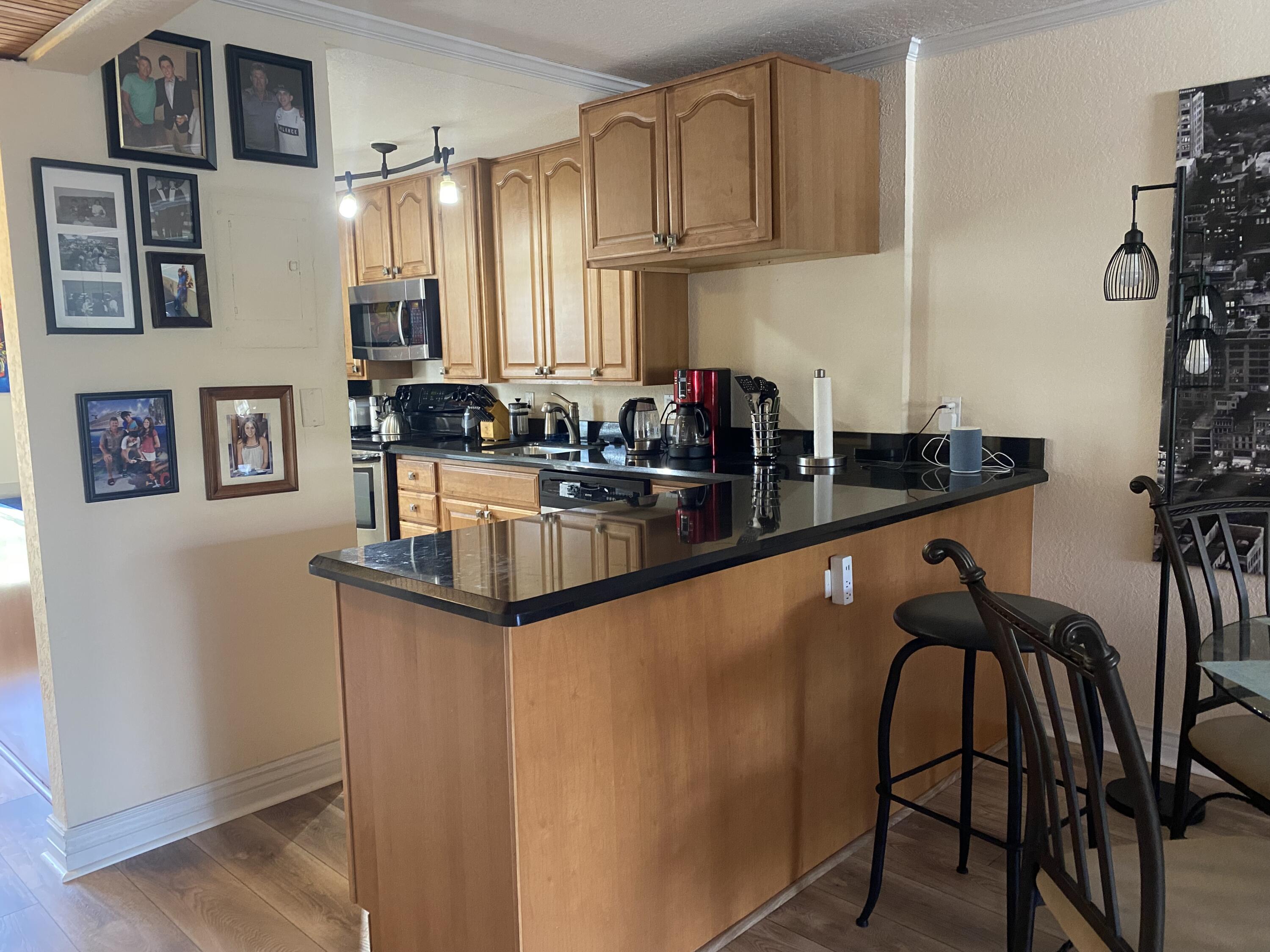 MLS #RX-10333094 image #25