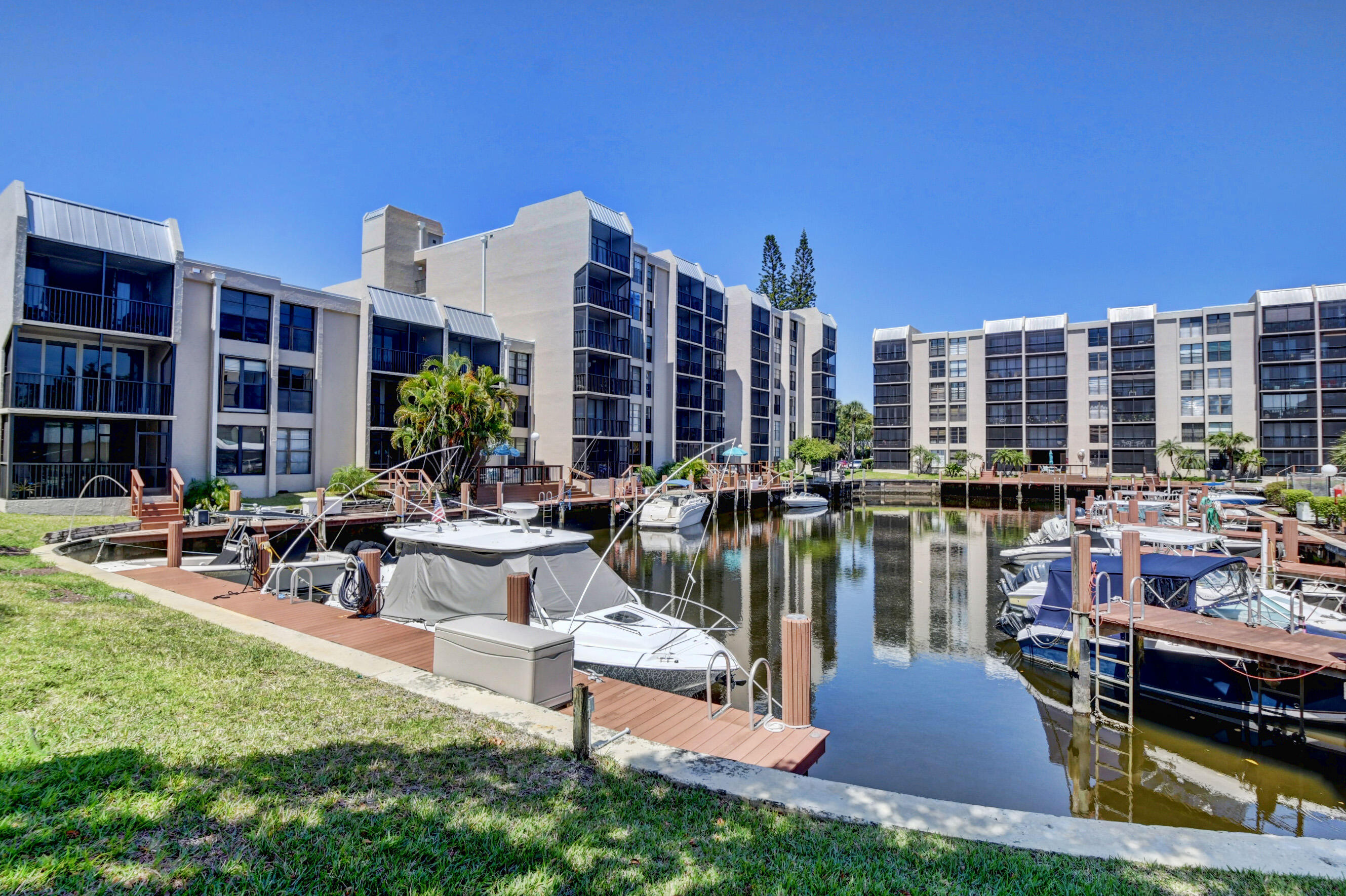 MLS #RX-10333094 image #36