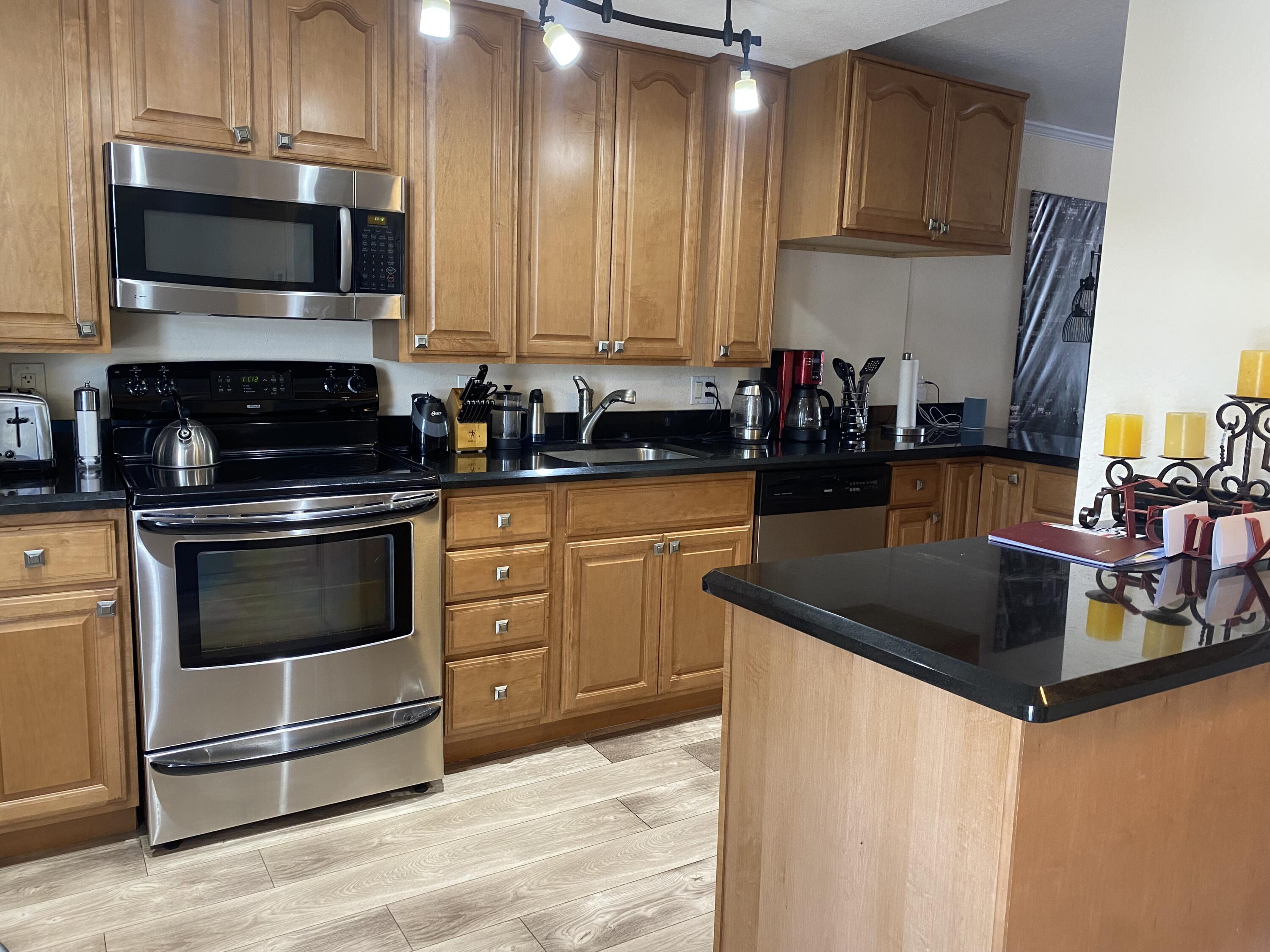 MLS #RX-10333094 image #5