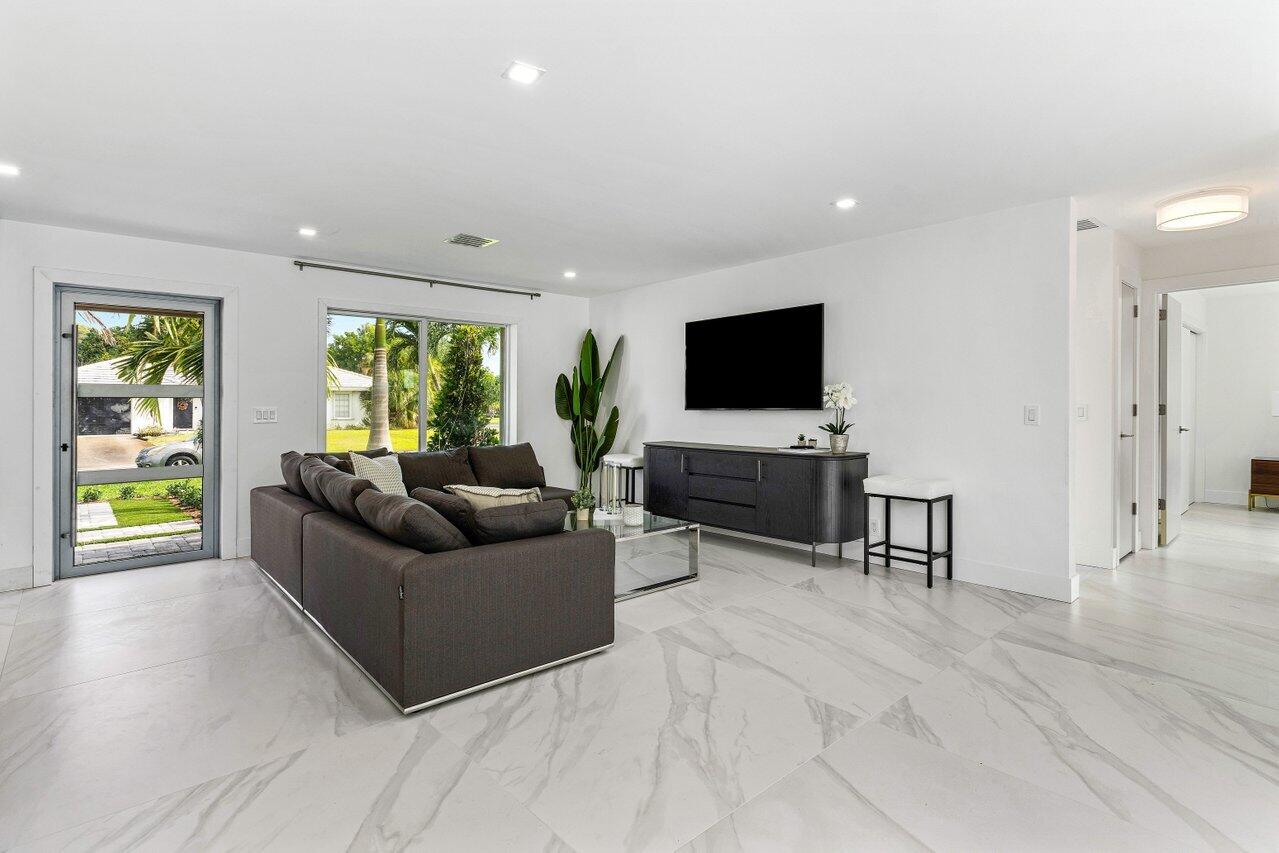 MLS #RX-11081890 image #3