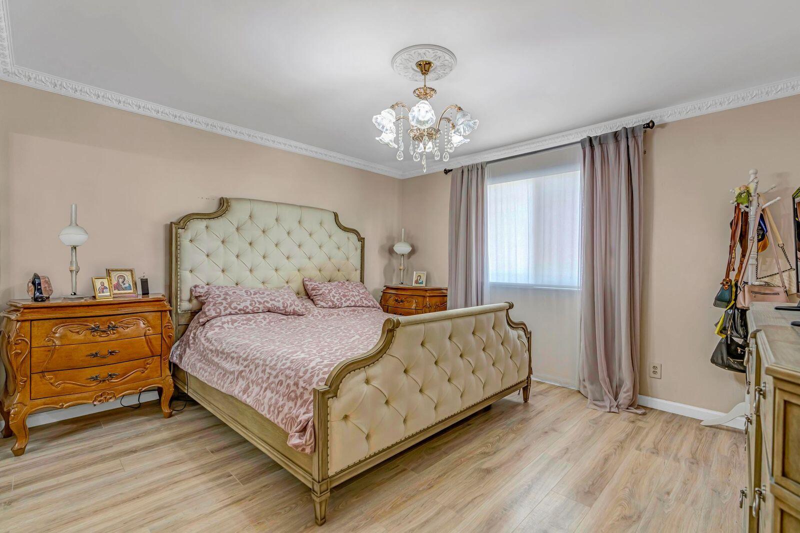 MLS #RX-10961614 image #10