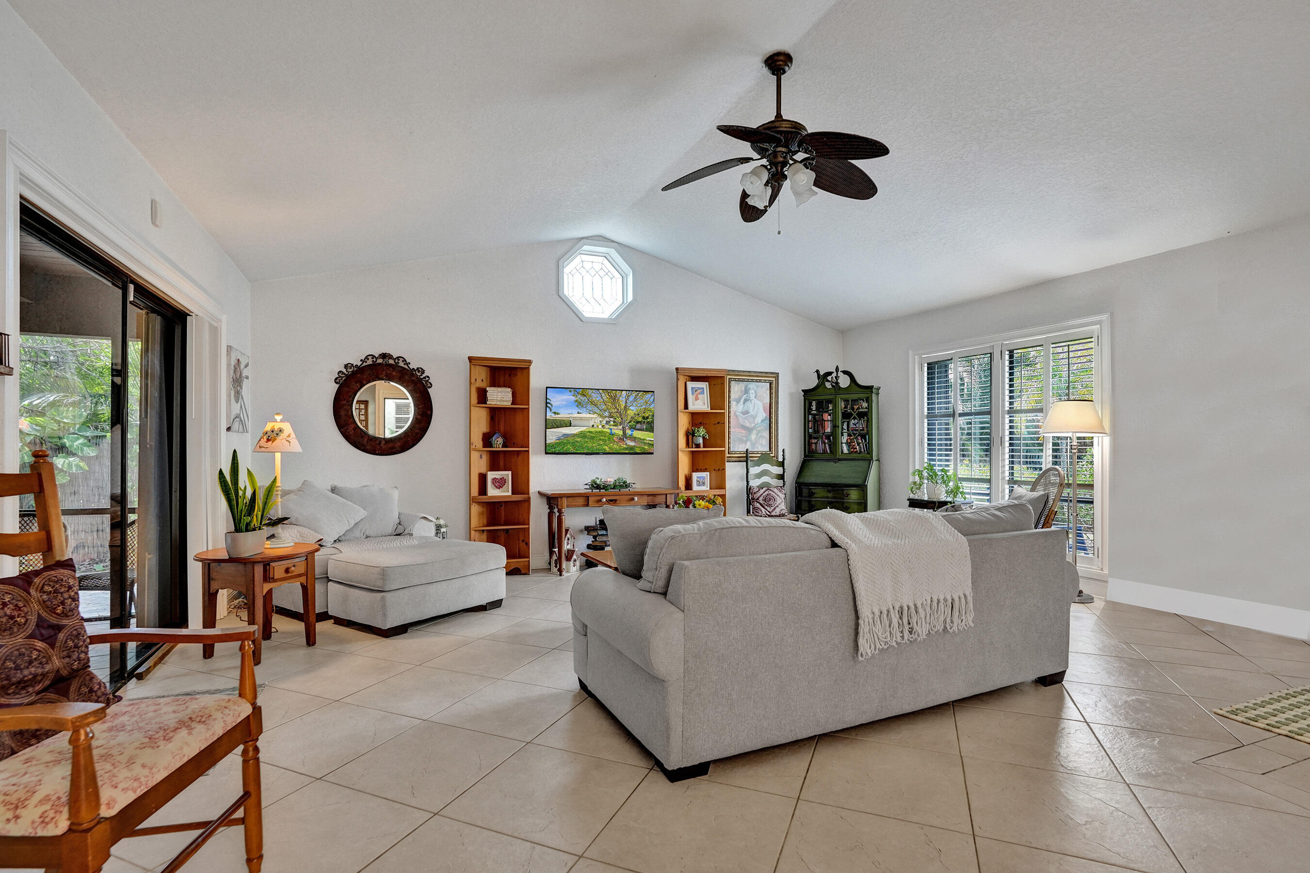 MLS #RX-11084929 image #2