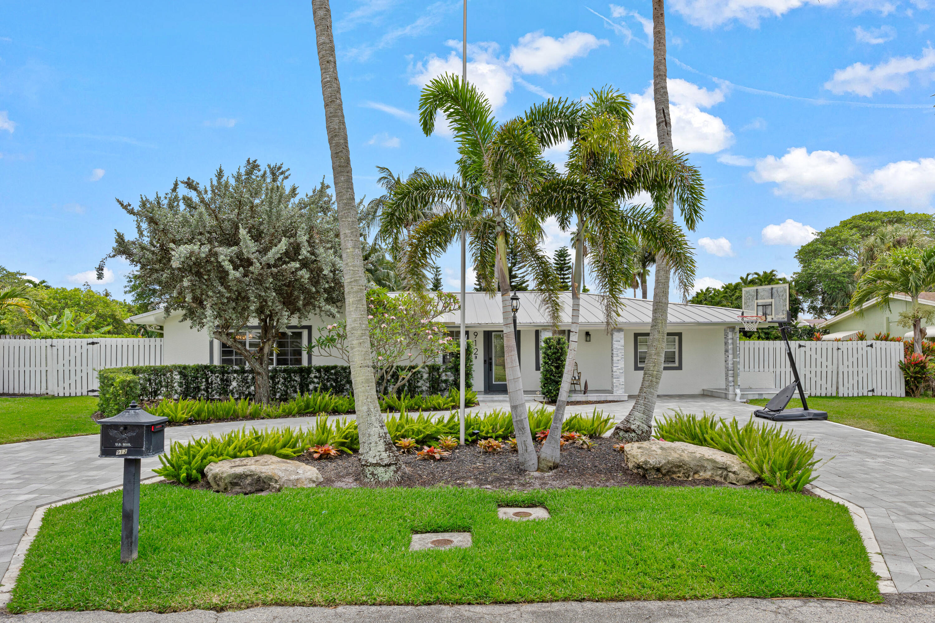 MLS #RX-11085093 image #1