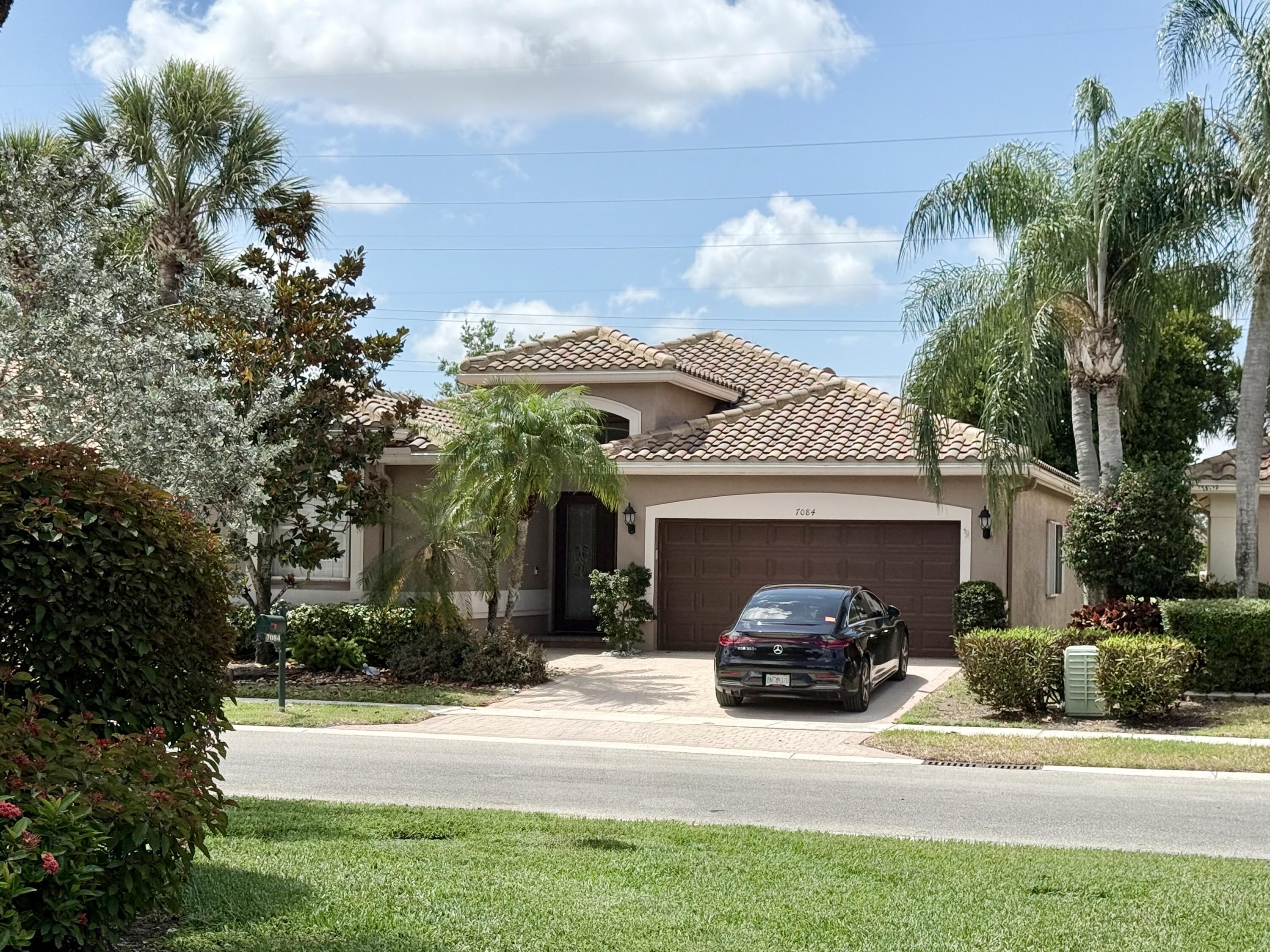 MLS #RX-11087502 img 0