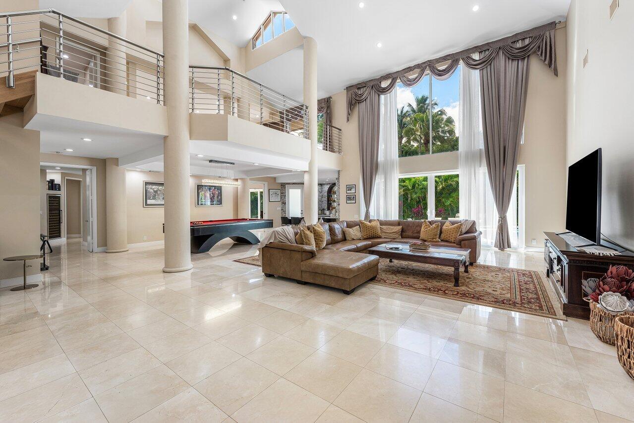 MLS #RX-11017687 image #3