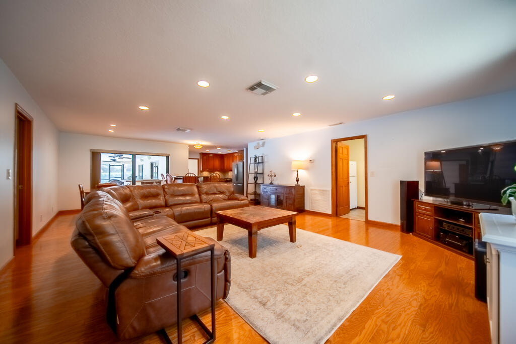 MLS #RX-11089632 image #15