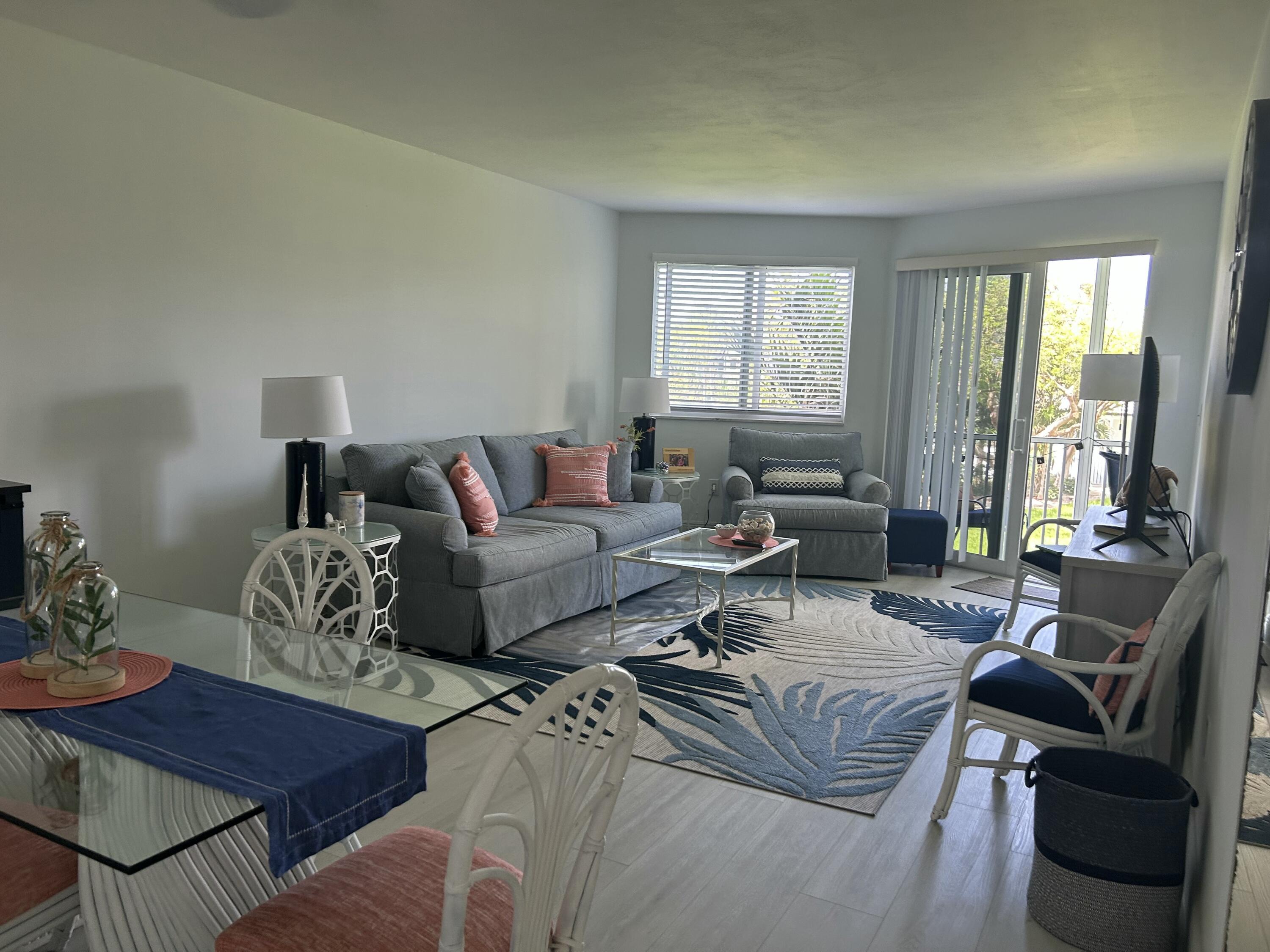 MLS #RX-11089760 img 0