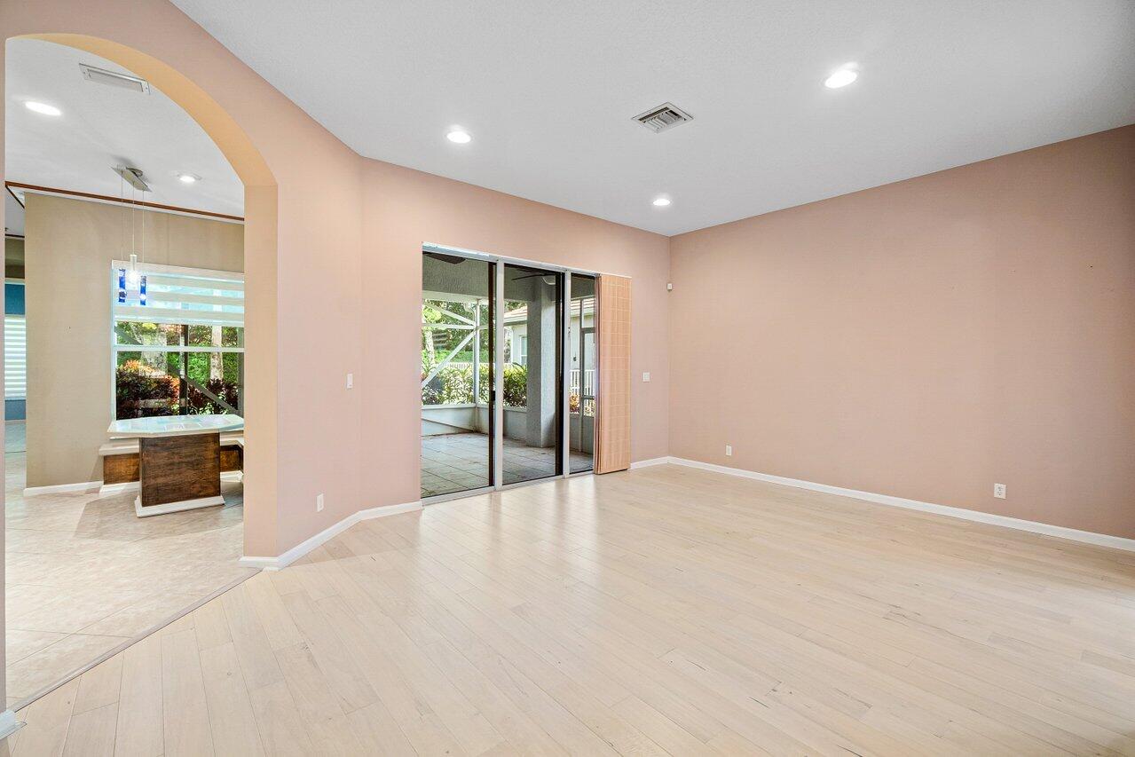 MLS #RX-11090861 image #10