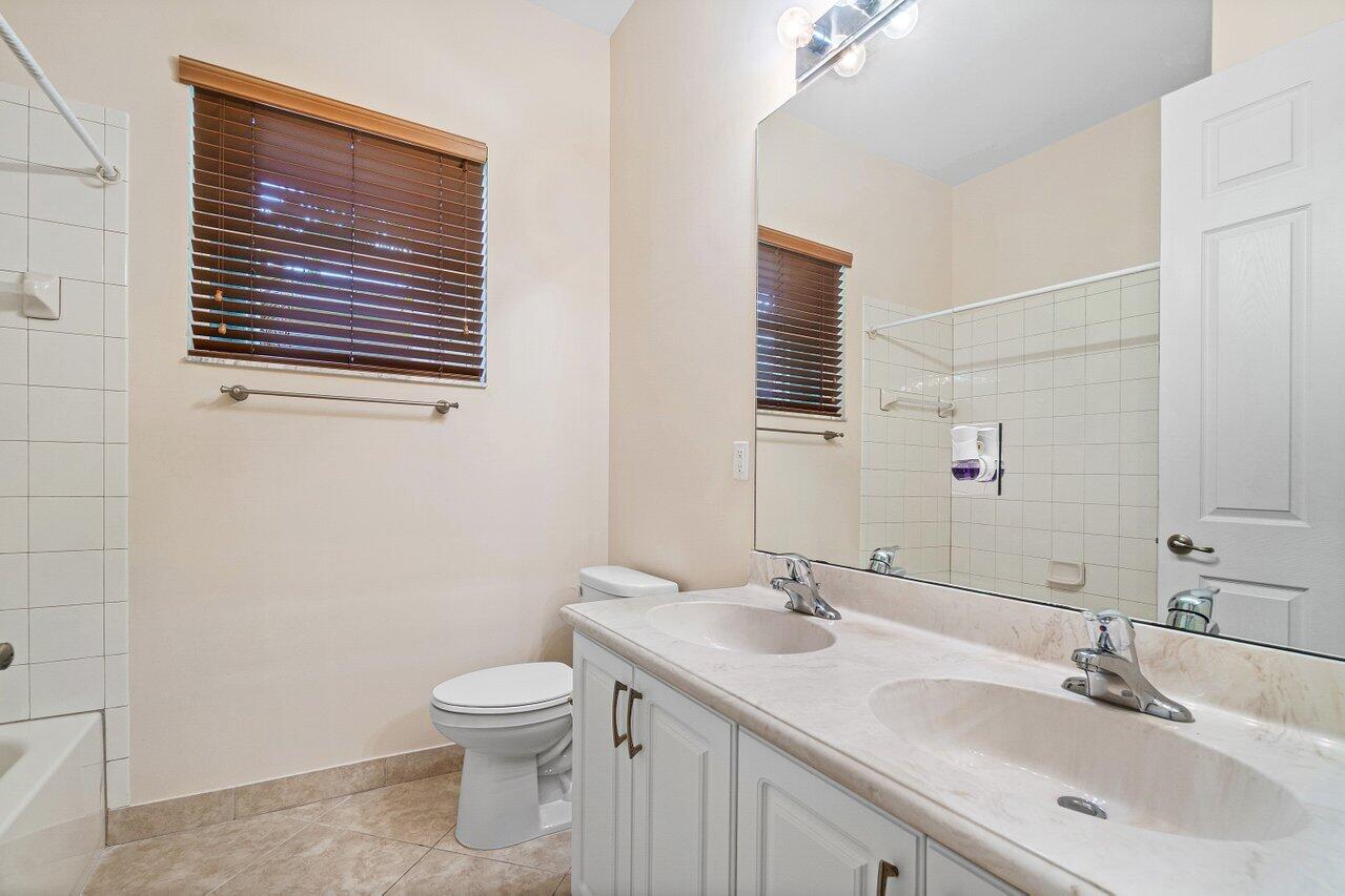 MLS #RX-11090861 image #33