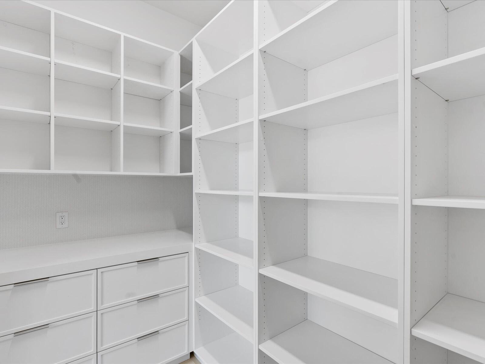 MLS #RX-10999519 image #10