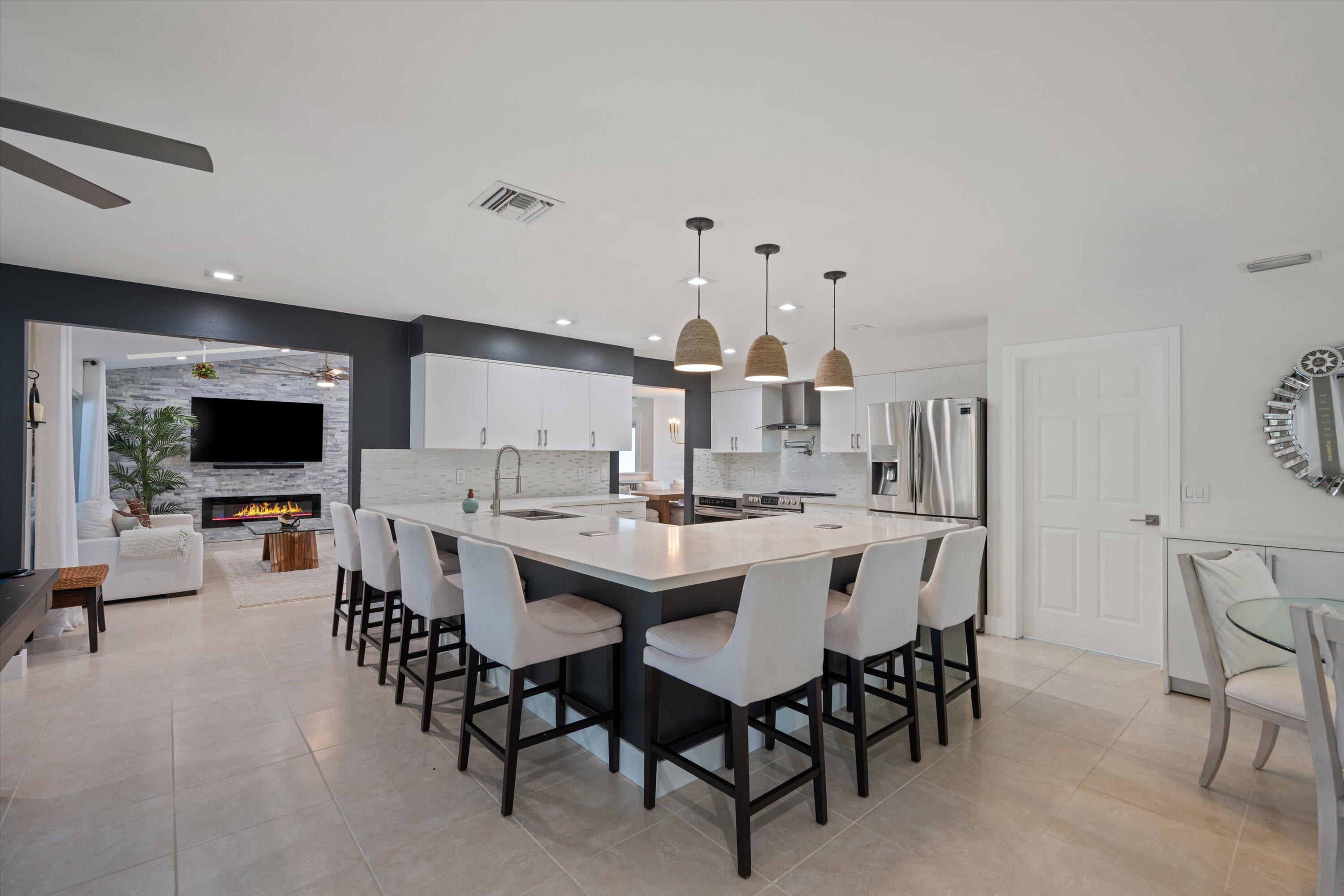 MLS #RX-11093873 image #16