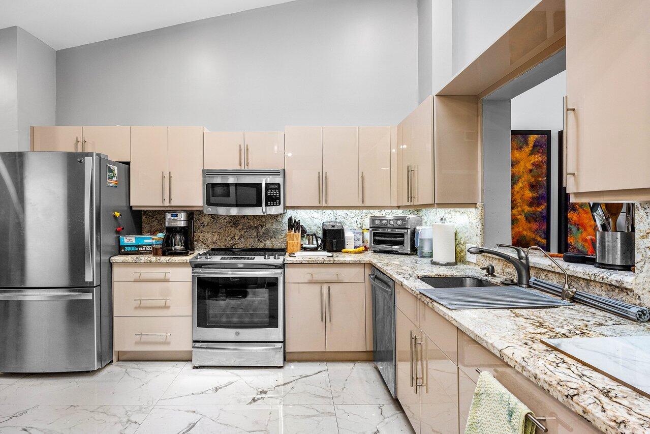 MLS #RX-11093949 image #13