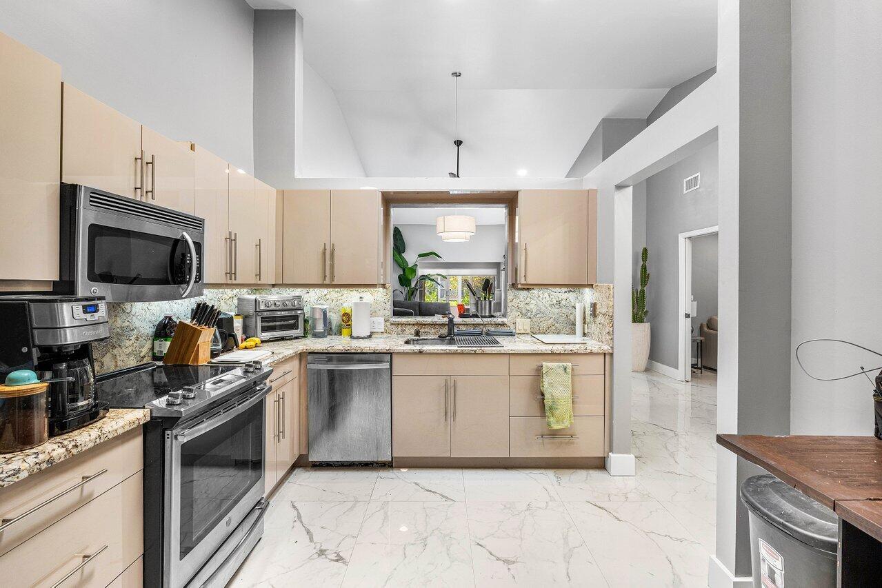 MLS #RX-11093949 image #15