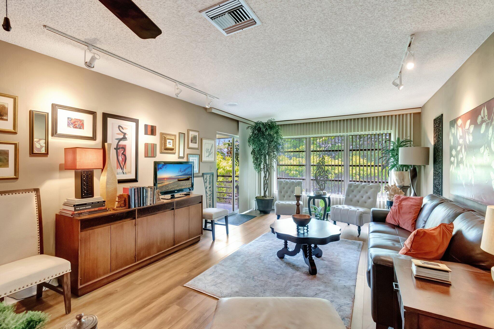 MLS #RX-10666568 image #16