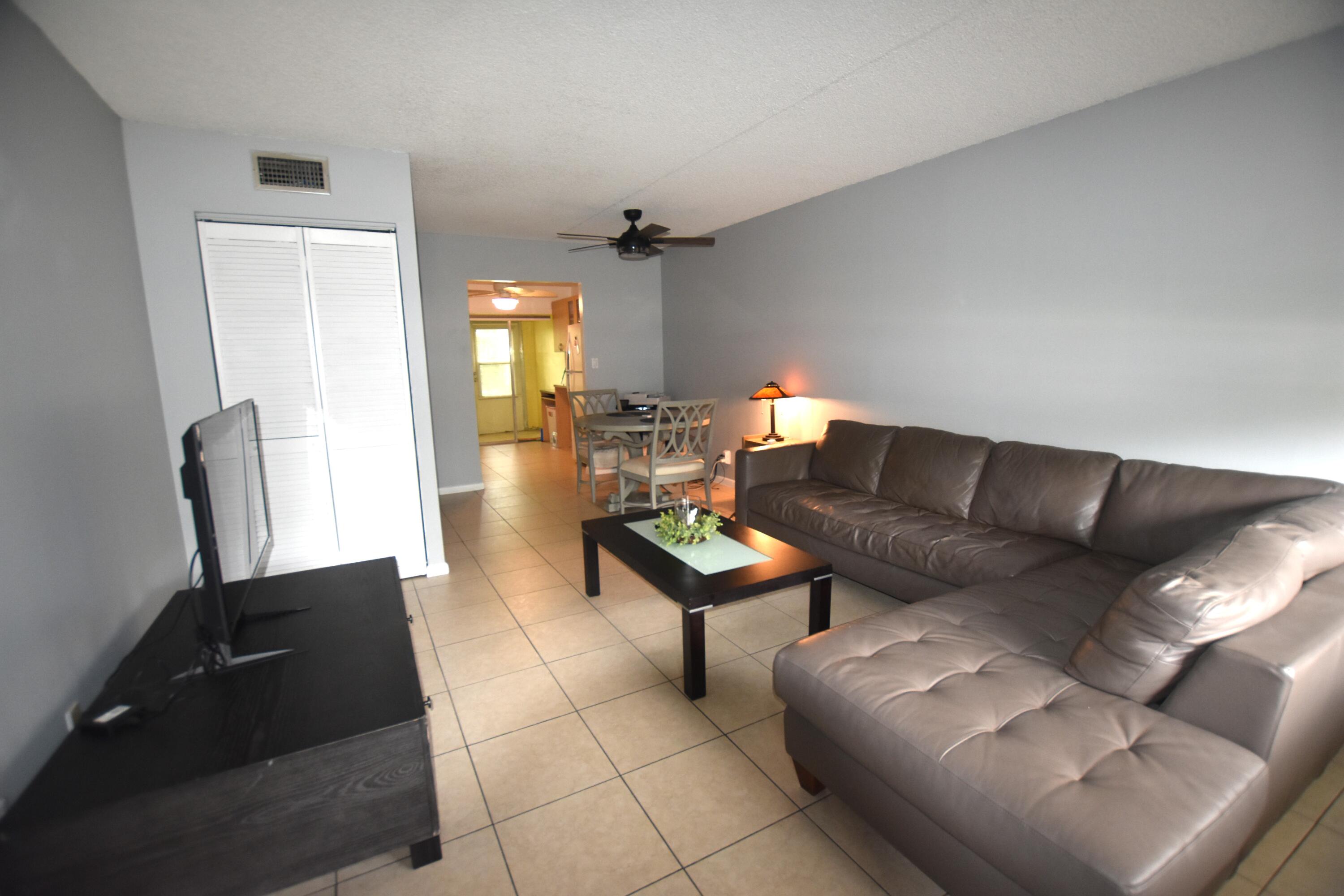 MLS #RX-11097508 img 0