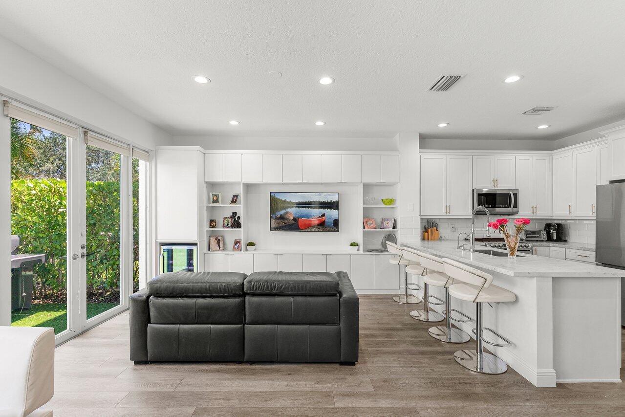 MLS #RX-11098340 image #12