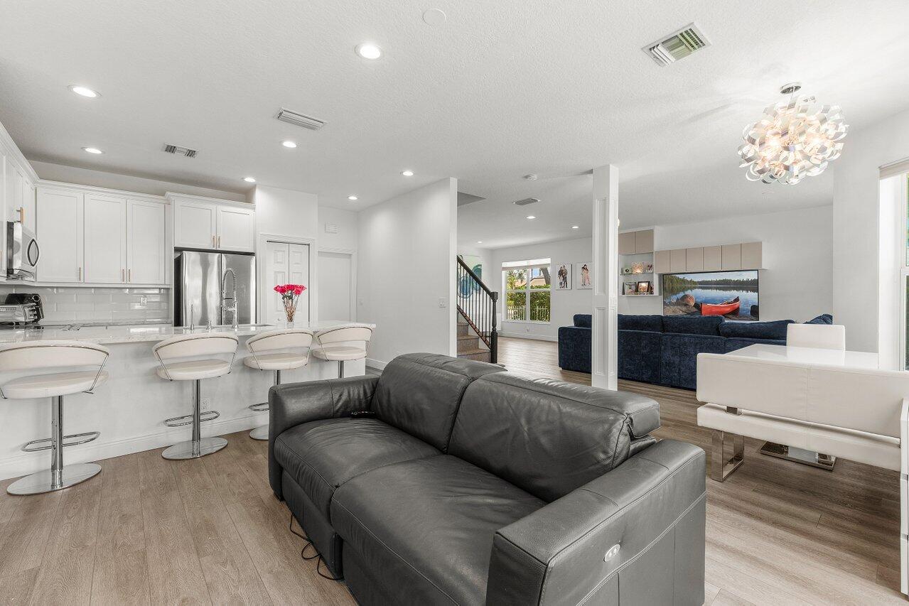 MLS #RX-11098340 image #14