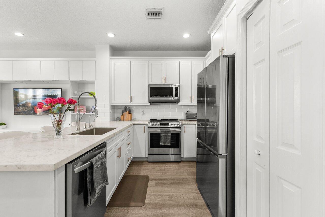 MLS #RX-11098340 image #16