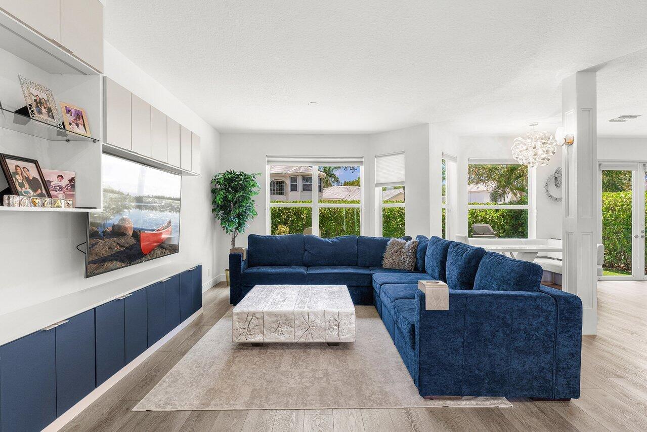 MLS #RX-11098340 image #8