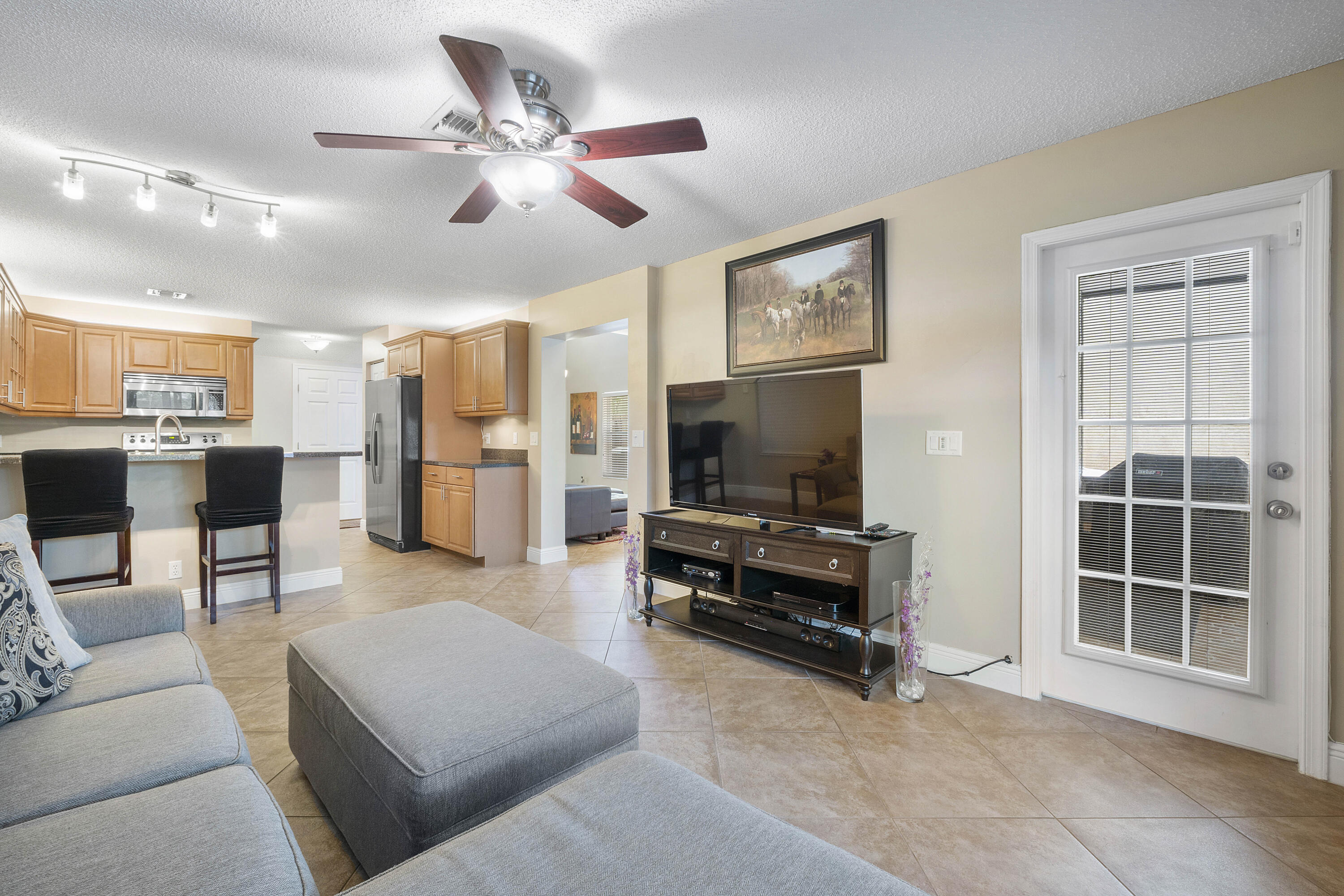 MLS #RX-11098509 image #9