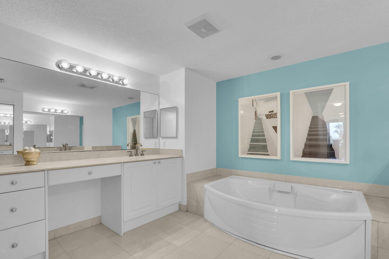 MLS #RX-10573619 image #16